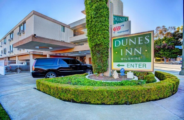 Dunes Inn Wilshire image 19